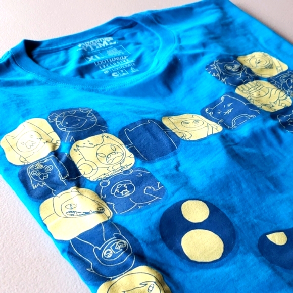 NEW * Adventure Time blue t-shirt - Picture 4 of 6
